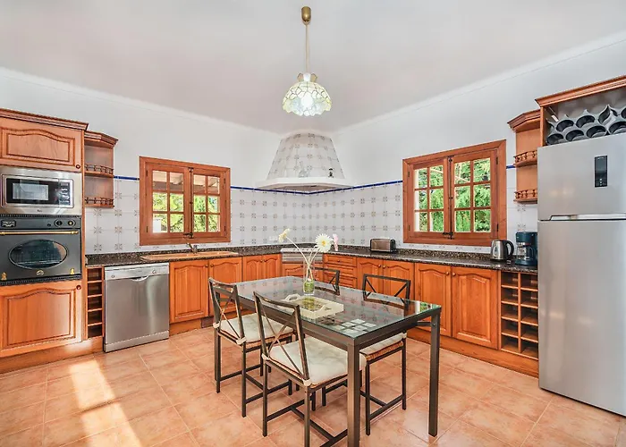 Manyani - By Dream Willa *