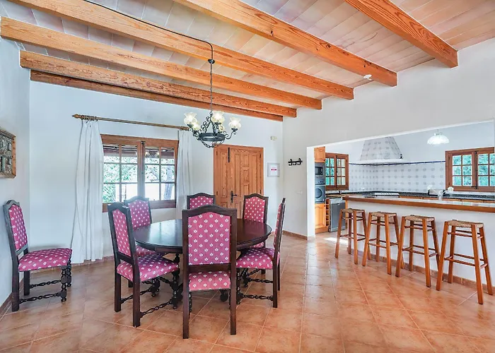 Manyani - By Dream Villa